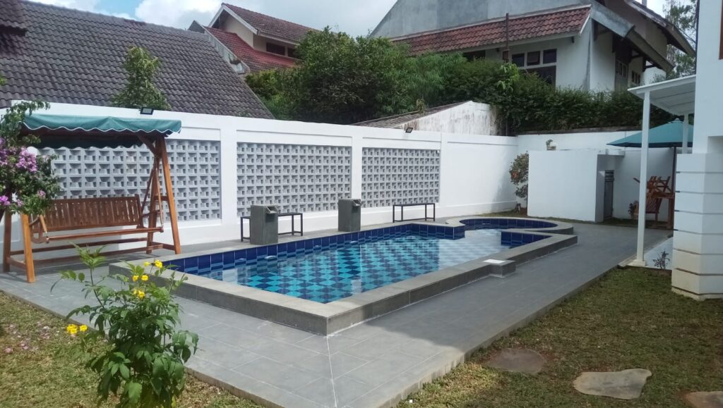 Jual Villa di Komplek Bumi Villa Cimacan